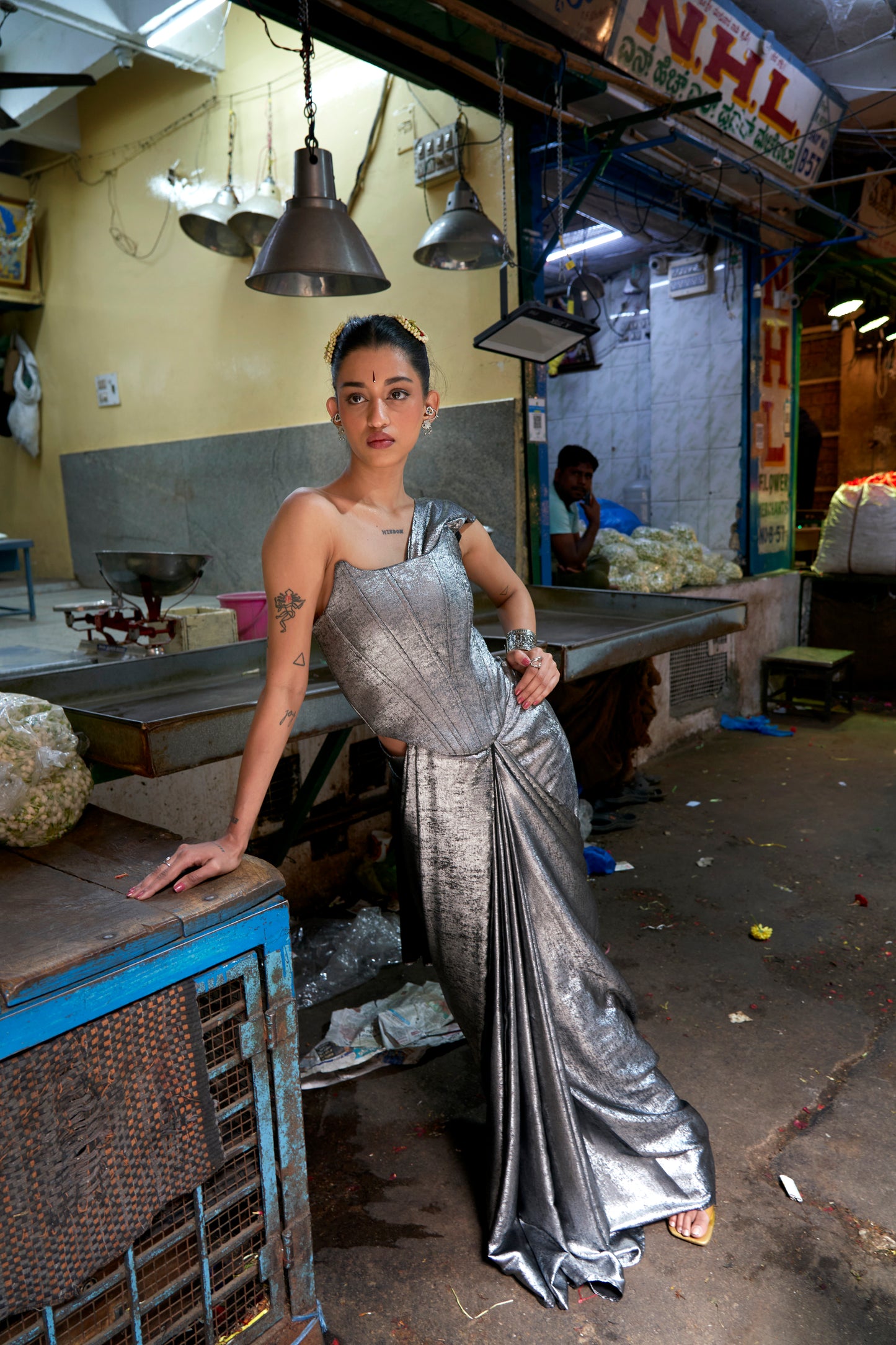SILVER SHIMMER SAREE